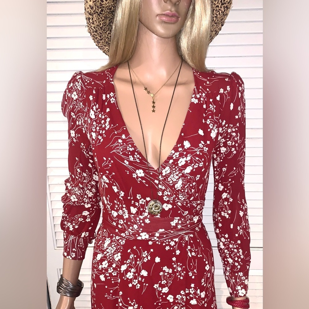 Reformation Susanna wrap midi dress in the Bryce red floral pattern small womens - Picture 4 of 12